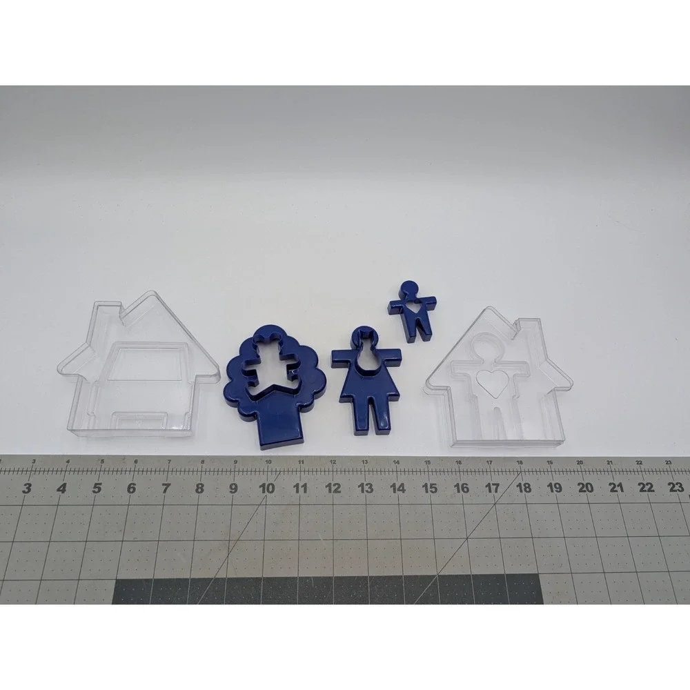 Tupperware Nesting Cookie Cutter Set Complete House‎ Tree Family Bear